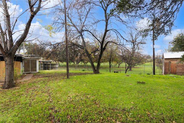 2201 Mission Hill CIR 4, Austin, TX 78741