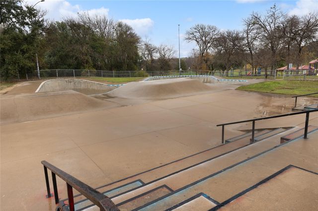 2201 Mission Hill CIR 4, Austin, TX 78741