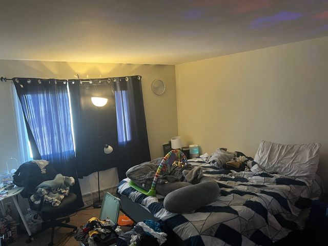 1062 N Highland Avenue, Aurora, IL 60506