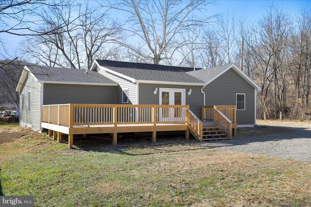 30 DRY RUN RD, Burlington, WV 26710