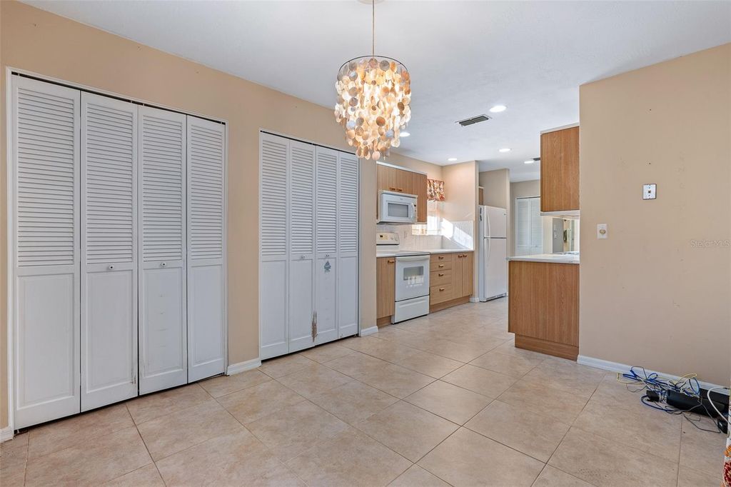 Image 12 of property listing at 22 JASMINE RUN, Ormond Beach, FL 32174