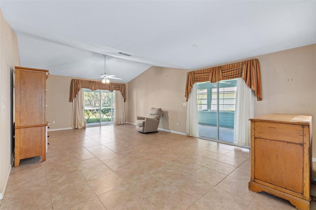 Image 15 of property listing at 22 JASMINE RUN, Ormond Beach, FL 32174