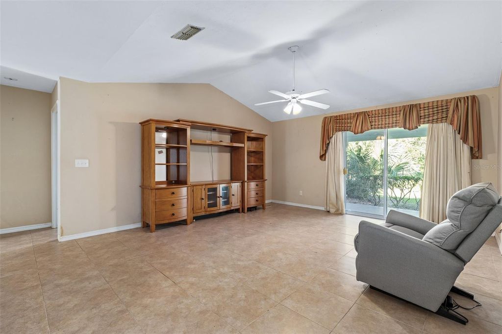 Image 20 of property listing at 22 JASMINE RUN, Ormond Beach, FL 32174