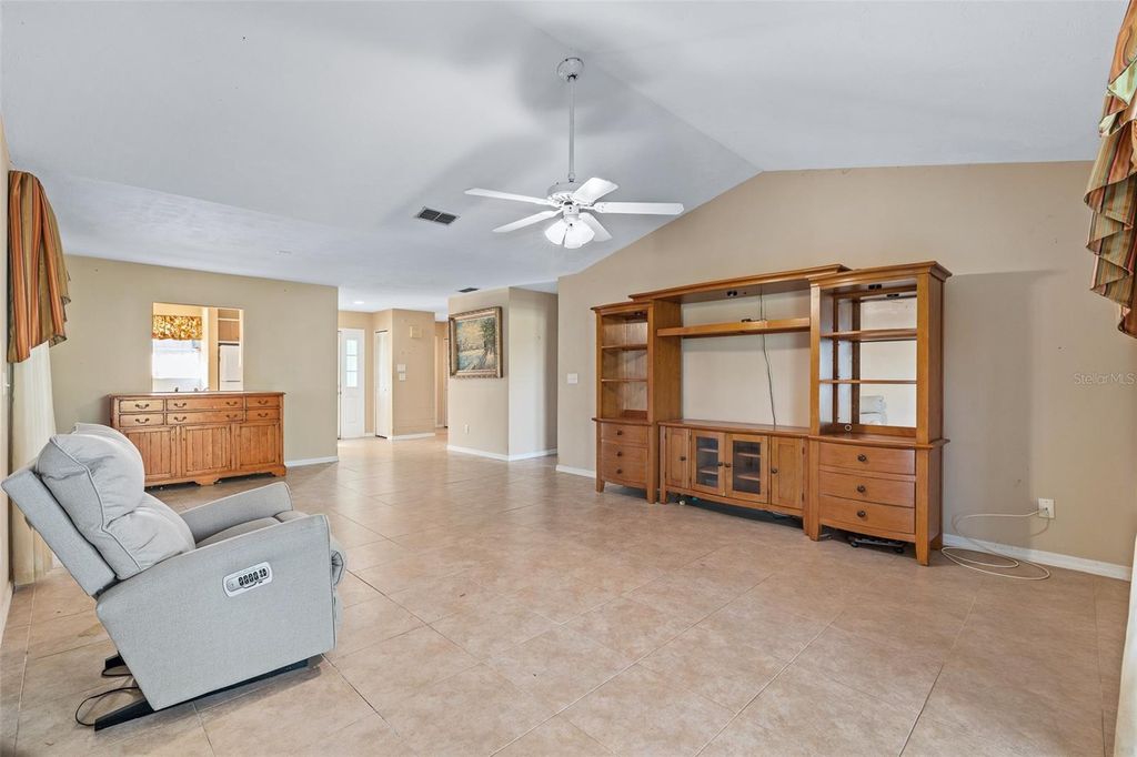 Image 21 of property listing at 22 JASMINE RUN, Ormond Beach, FL 32174