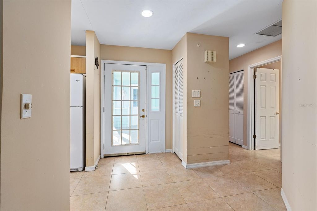 Image 6 of property listing at 22 JASMINE RUN, Ormond Beach, FL 32174