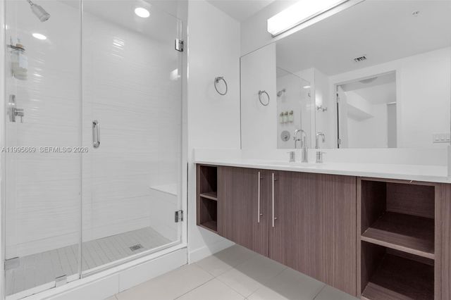 7661 NW 107th Ave 602, Doral, FL 33178