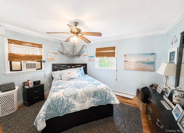 3 Commack Road, Sound Beach, NY 11789
