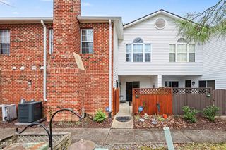 391 Summerwalk Circle, Chapel Hill, NC 27517