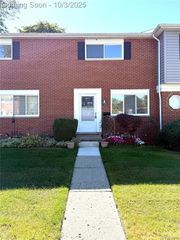 3164 Bookam Circle, Auburn Hills, MI 48326