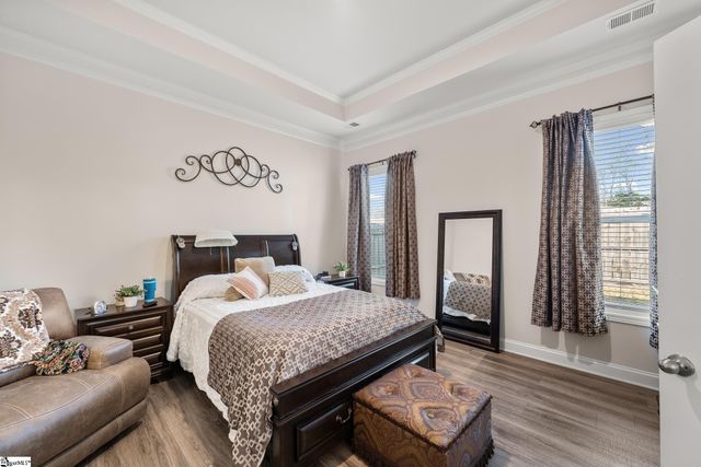 516 Raleighwood Lane, Simpsonville, SC 29681