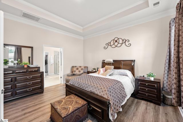 516 Raleighwood Lane, Simpsonville, SC 29681