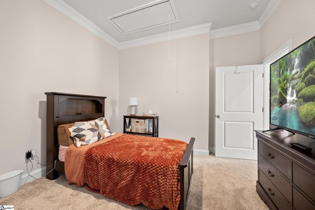 516 Raleighwood Lane, Simpsonville, SC 29681