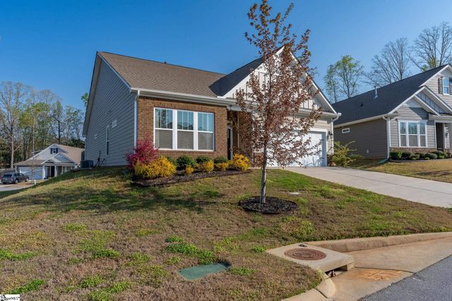 516 Raleighwood Lane, Simpsonville, SC 29681