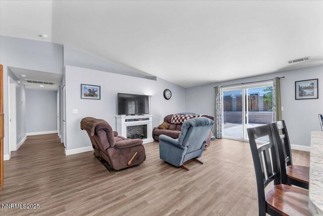 539 Rawe Peak Drive, Dayton, NV 89403