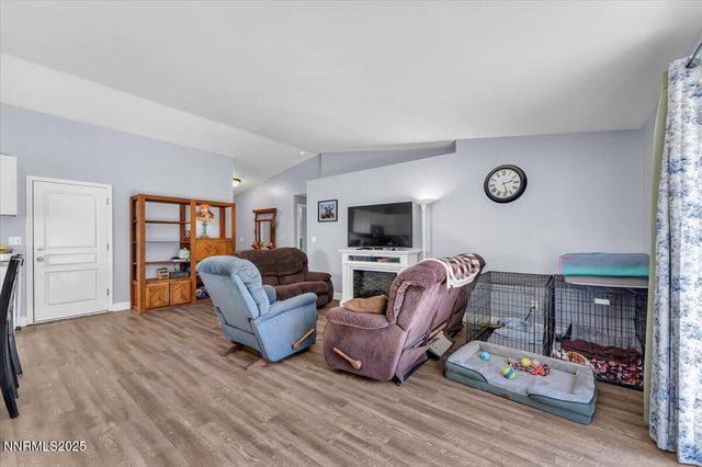 539 Rawe Peak Drive, Dayton, NV 89403