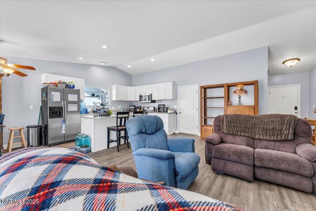 539 Rawe Peak Drive, Dayton, NV 89403