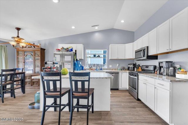 539 Rawe Peak Drive, Dayton, NV 89403