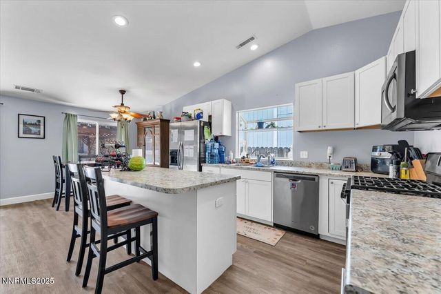 539 Rawe Peak Drive, Dayton, NV 89403