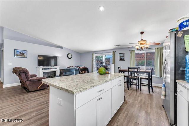 539 Rawe Peak Drive, Dayton, NV 89403