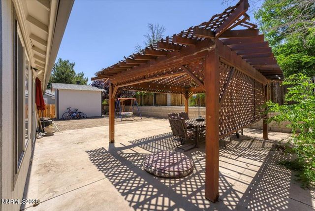 539 Rawe Peak Drive, Dayton, NV 89403