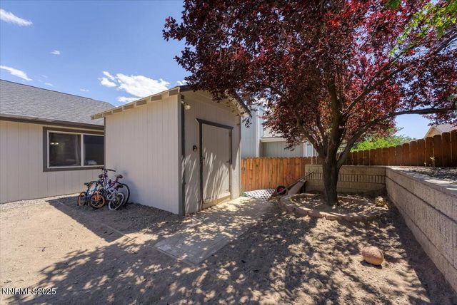 539 Rawe Peak Drive, Dayton, NV 89403