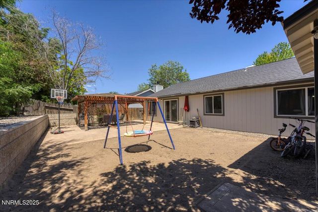 539 Rawe Peak Drive, Dayton, NV 89403