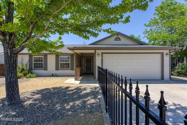 539 Rawe Peak Drive, Dayton, NV 89403