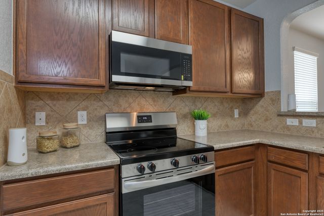 8643 Silver Willow, San Antonio, TX 78254