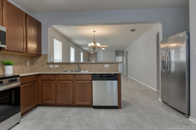 8643 Silver Willow, San Antonio, TX 78254