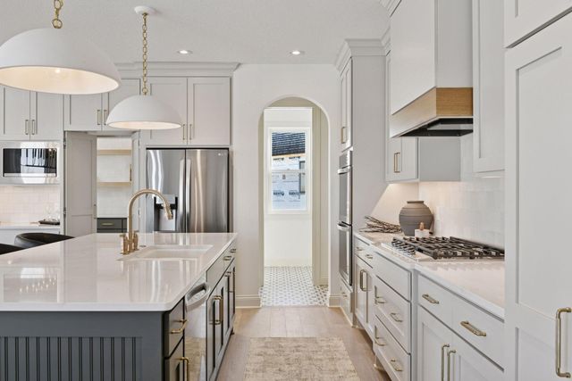 202 Sandy Shores Road, Waconia, MN 55387