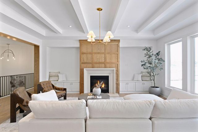 202 Sandy Shores Road, Waconia, MN 55387