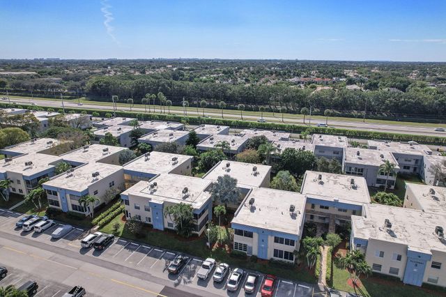 877 Flanders S, Delray Beach, FL 33484