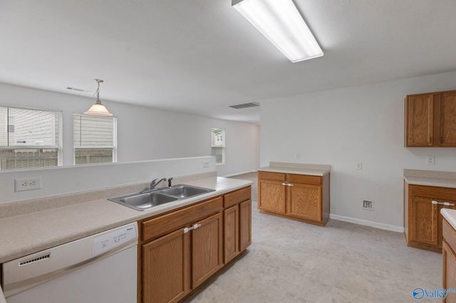 144 Whitestone Drive, Huntsville, AL 35810