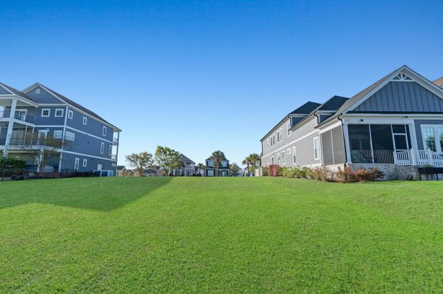 965 Crystal Water Way, Myrtle Beach, SC 29579