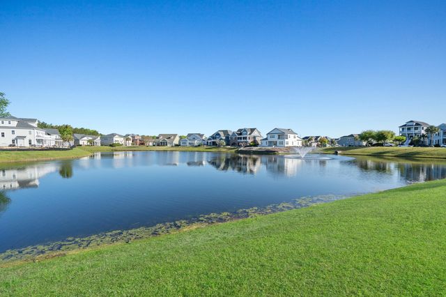 965 Crystal Water Way, Myrtle Beach, SC 29579