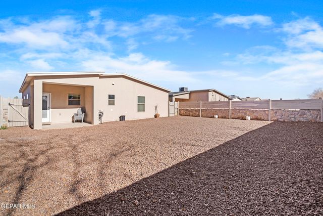 444 DESERTS Drive, Socorro, TX 79927