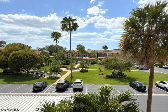 7360 Saint Ives WAY 2205, Naples, FL 34104