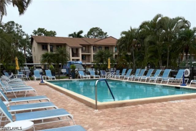 7360 Saint Ives WAY 2205, Naples, FL 34104