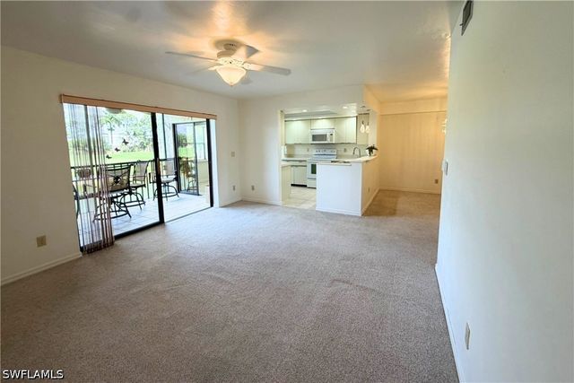 7360 Saint Ives WAY 2205, Naples, FL 34104