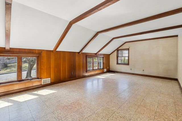 7 Putney Ln, Lynnfield, MA 01940