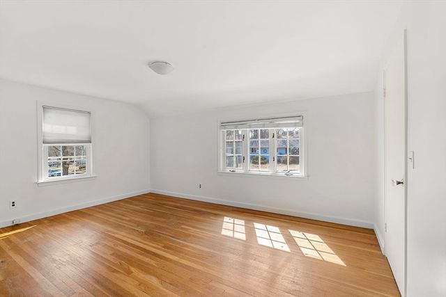 7 Putney Ln, Lynnfield, MA 01940