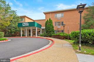 10570 MAIN ST #104, Fairfax, VA 22030