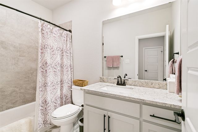 3709 Dame Cara Way, Lewisville, TX 75056