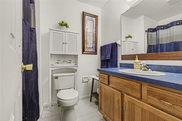 128 Jonquil Lane, Greece, NY 14612
