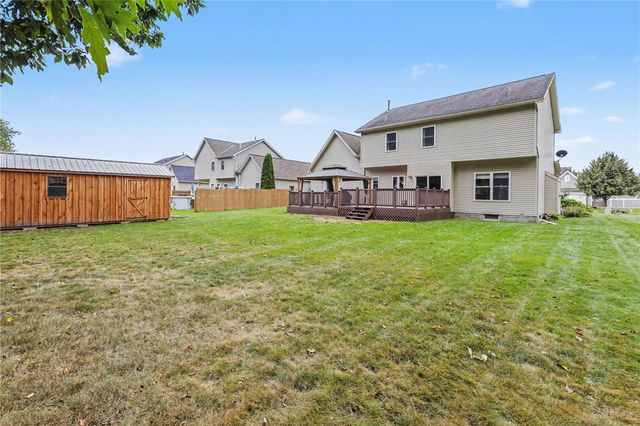 128 Jonquil Lane, Greece, NY 14612