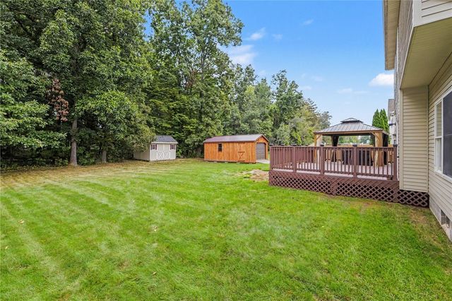 128 Jonquil Lane, Greece, NY 14612