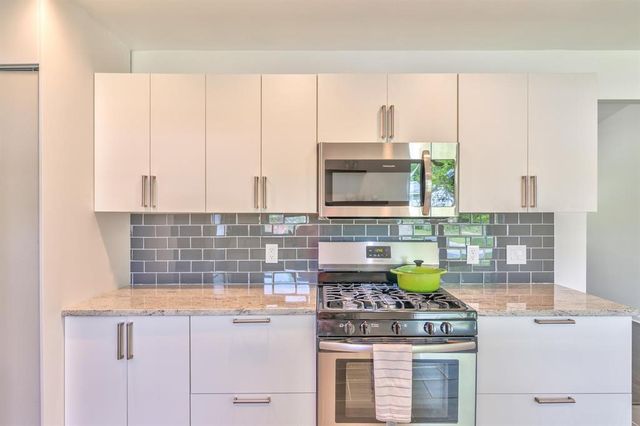 8107 Lazy LN, Austin, TX 78757