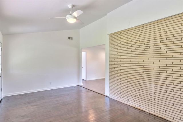 8107 Lazy LN, Austin, TX 78757