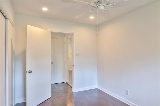 8107 Lazy LN, Austin, TX 78757