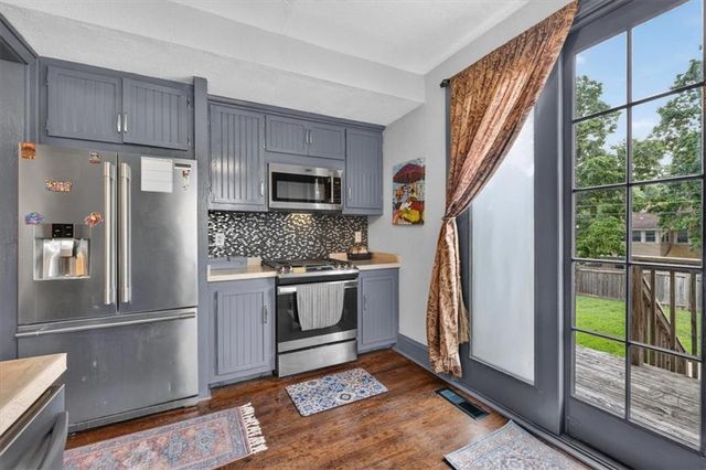 301 N Van Brunt Boulevard, Kansas City, MO 64123